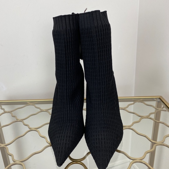 Zara Black Ribbed Sock Boots Booties NWT Pointed Toe High Heel Ankle Boots - Picture 8 of 10